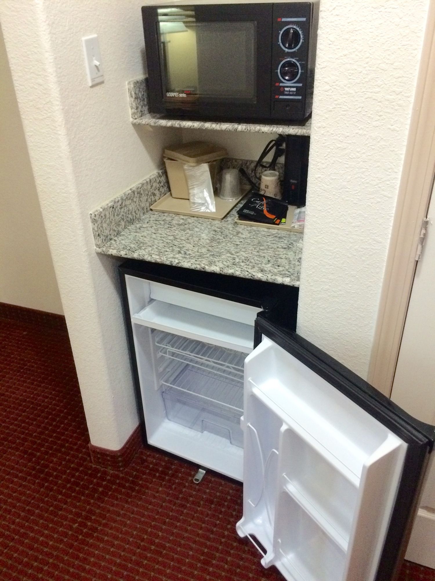 Фото Comfort Inn & Suites Chesapeake - Portsmouth