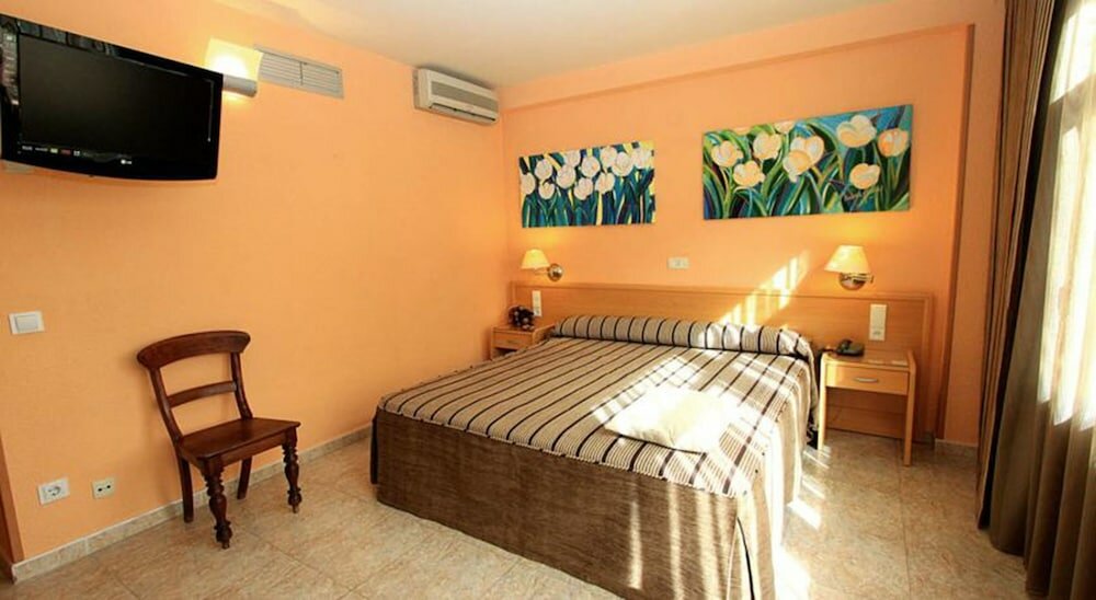 Фото El Aguila Hotel