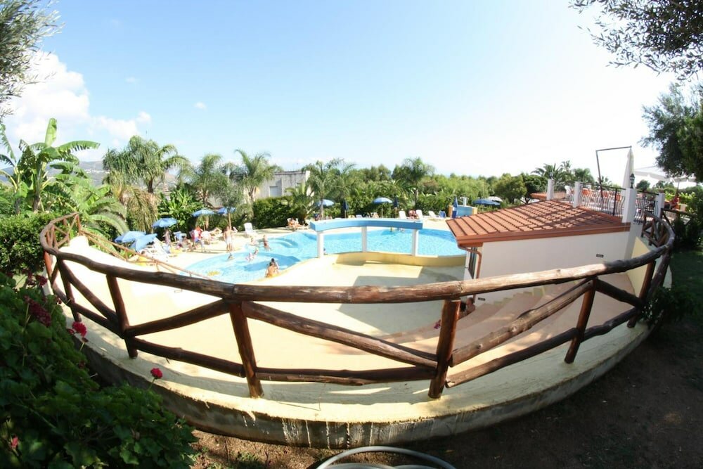 Фото Residence Hotel La Taverna