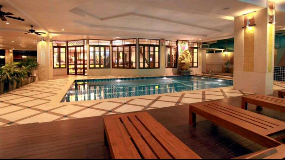 Фото Pattaya Loft Hotel