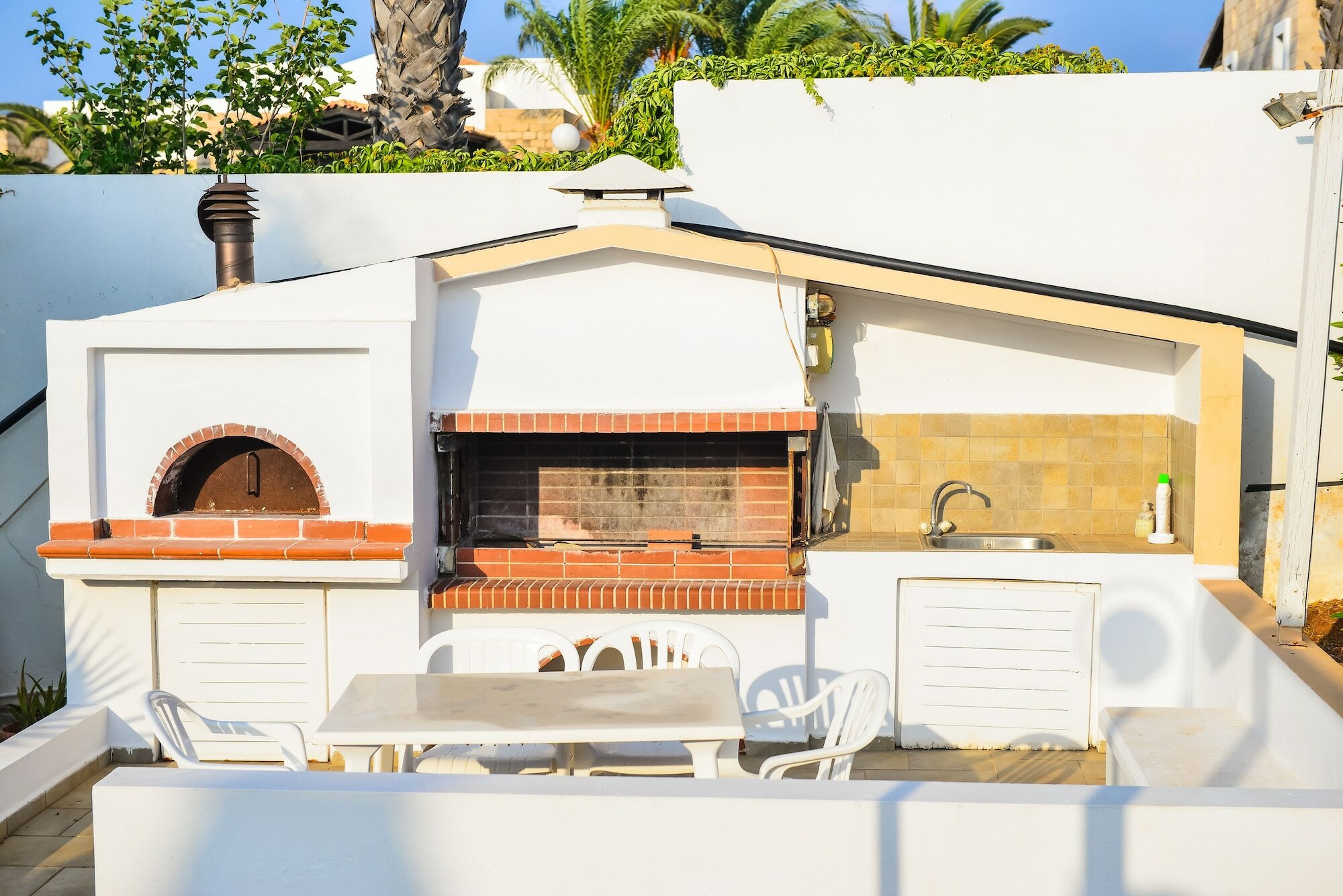 Фото Golden Dream Apartments