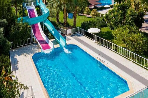 Гостиница Villa Sunflower Beach Hotel в Конаклы