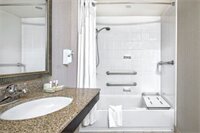 Фото Holiday Inn Dallas Dfw Airport Area West, an Ihg Hotel