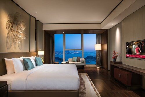 Гостиница Hualuxe Xiamen Haicang Harbour View, an Ihg Hotel в Сямыне