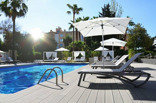 Апартаменты Apartamentos Vibra Tivoli в Ивисе