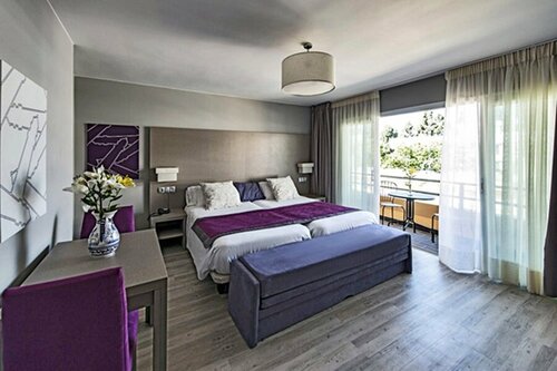 Внешний вид отеля Hotel El Faro Marbella в Марбелье, фото 4