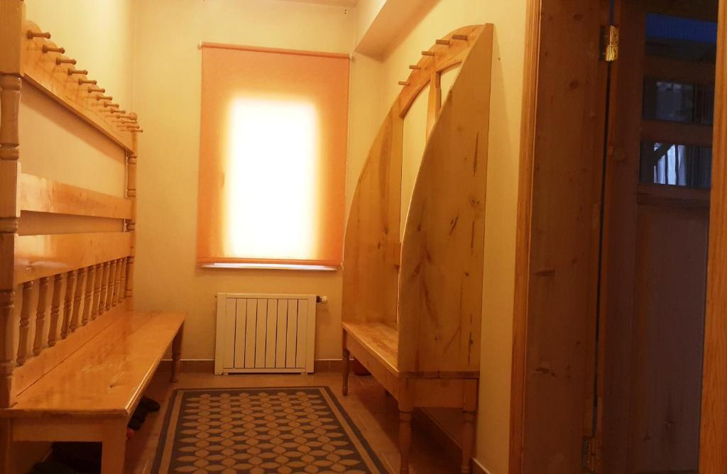 Фото Четыре короны