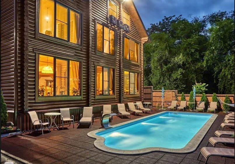 Фото отеля 1