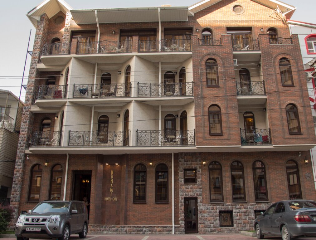 Фото БоНаМи