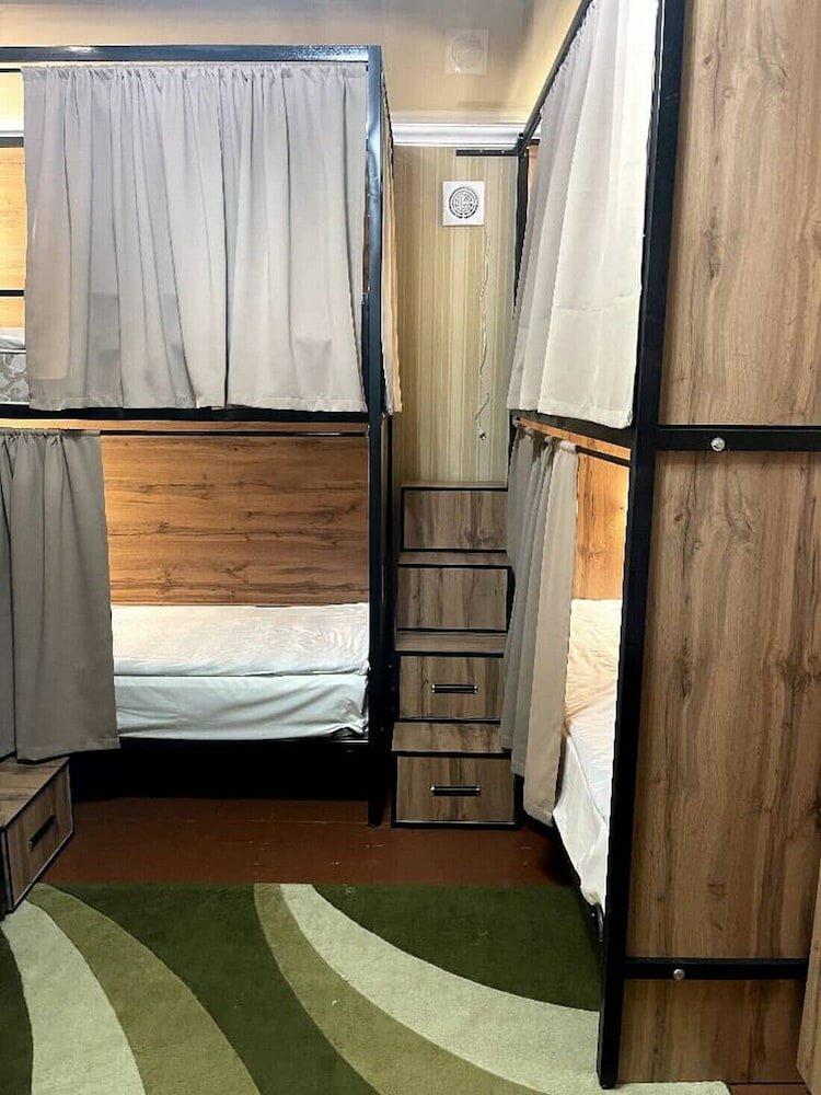 Фото Family Guest House & Hostel