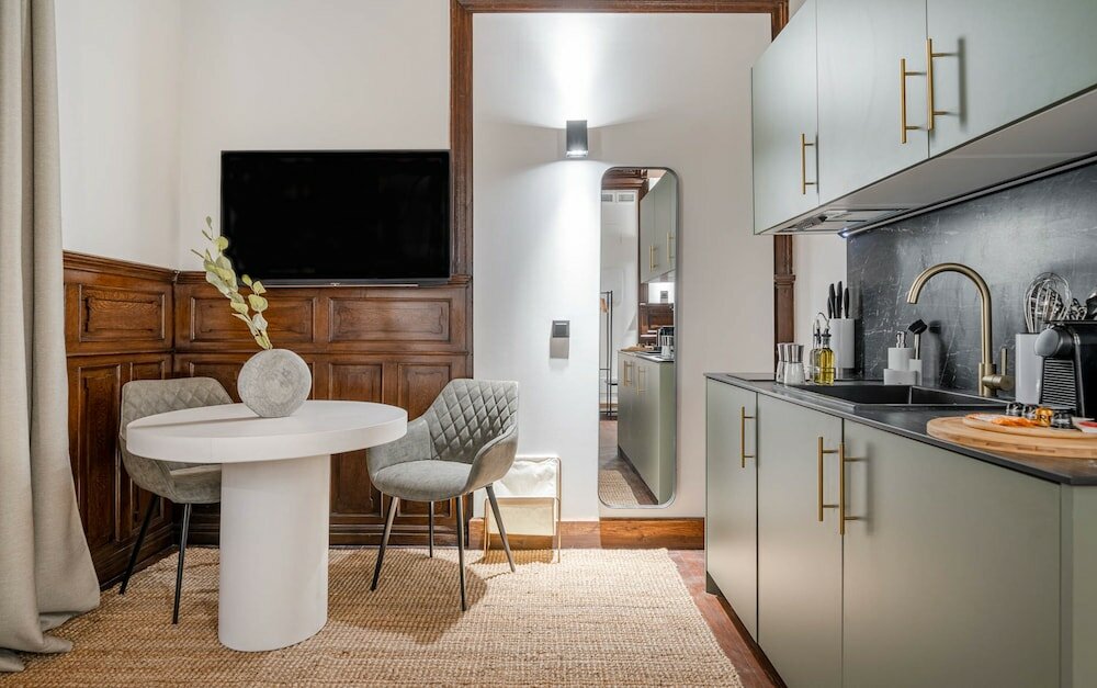 Фото Limehome Vitoria Palacio Álava-Velasco