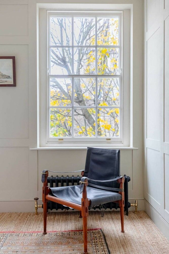 Фото Spacious & Elegant 2bd Victorian Flat - Islington!