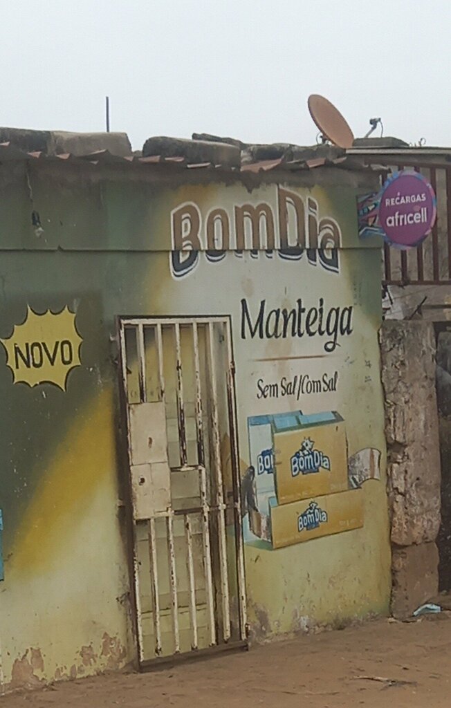 Grocery Bom dia, Loanda, photo