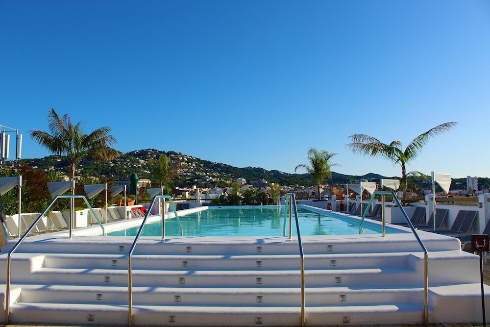 Фото Gran Hotel Flamingo