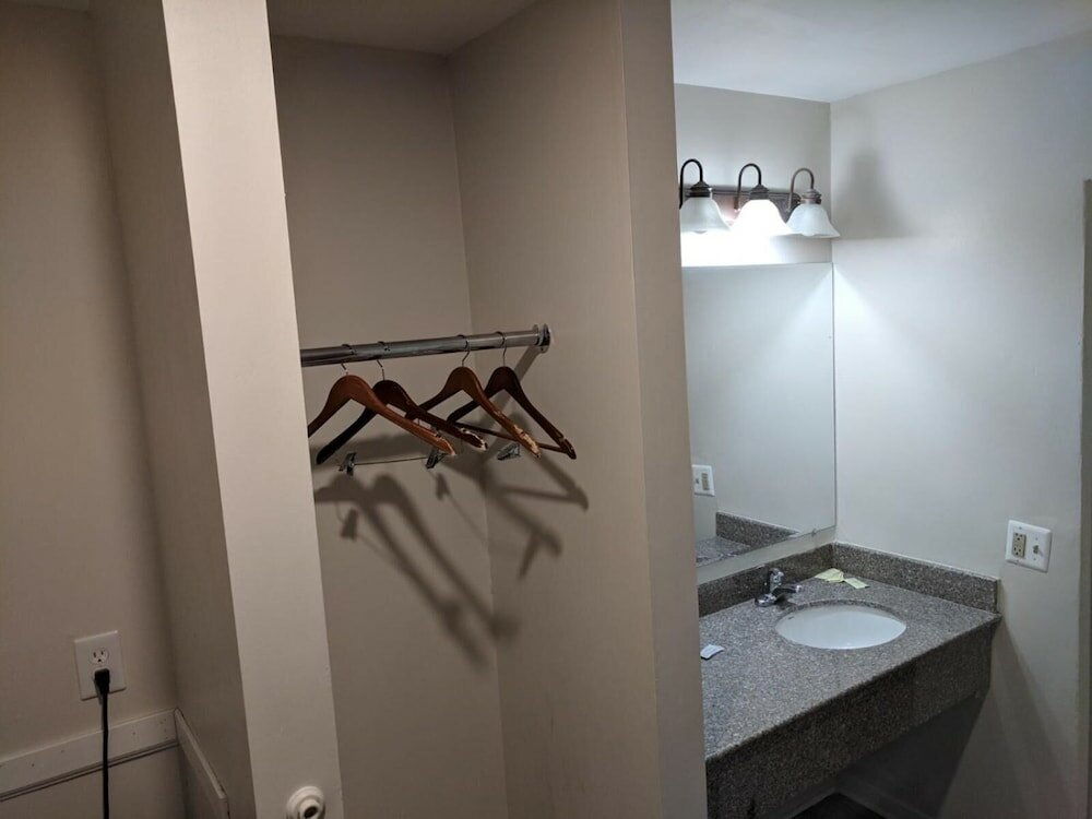 Фото Skylark Motel