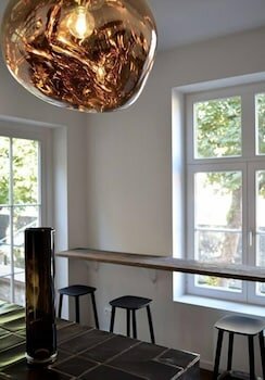 Фото Hotel Monsieur Ernest