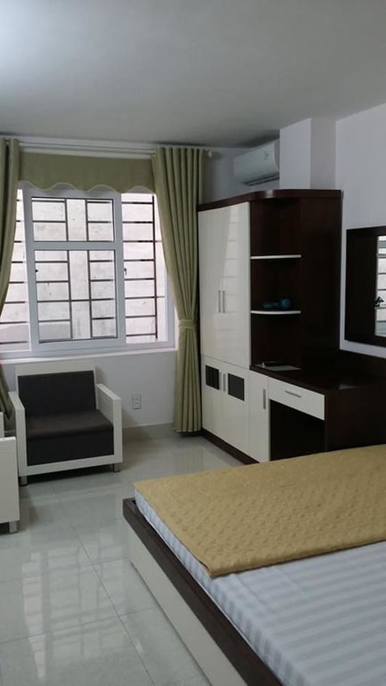 Фото The Light Hotel