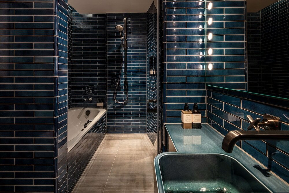 Фото The Londoner