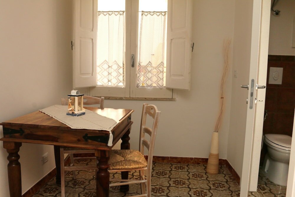 Фото Holiday Monopoli Via dell'Erba 8