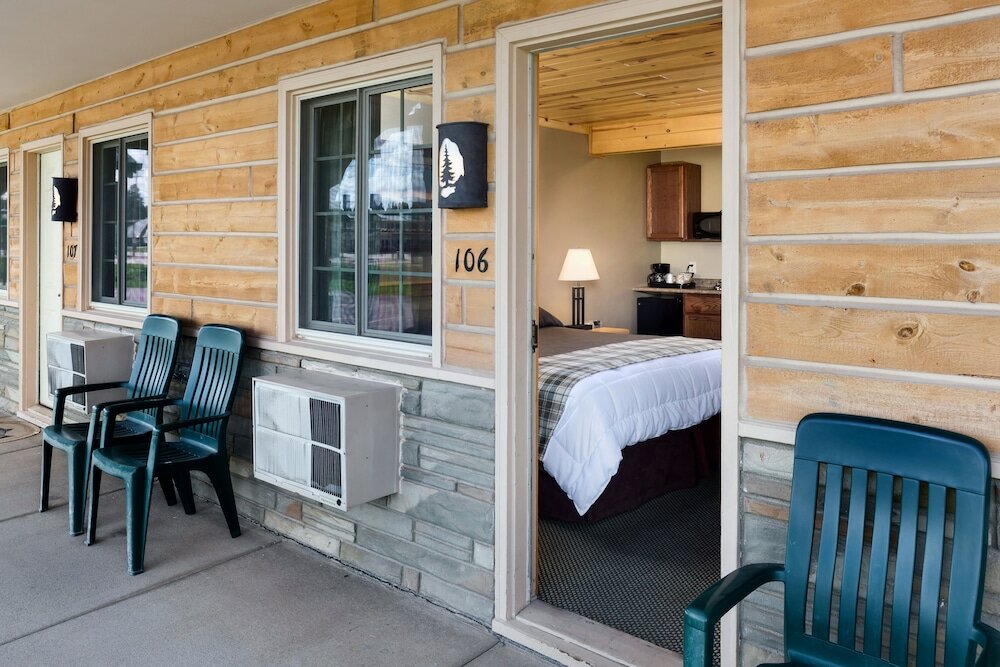 Фото Rock Crest Lodge And Cabins