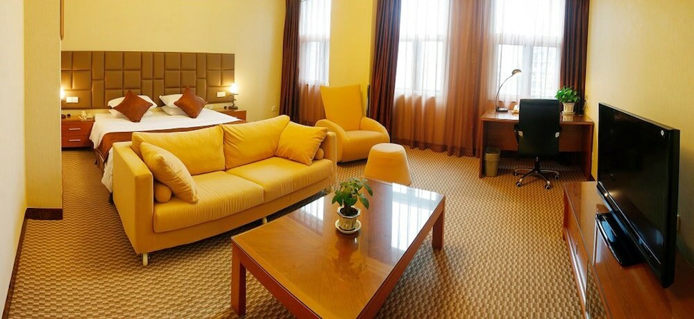 Фото Chongqing Milky Way Hotel