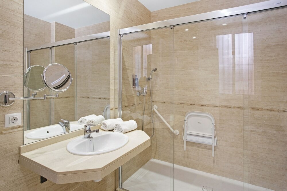 Фото Apartamentos Metrópolis Sevilla