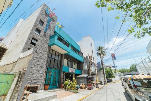 Гостиница RedDoorz Plus @ Danlig Street Makati