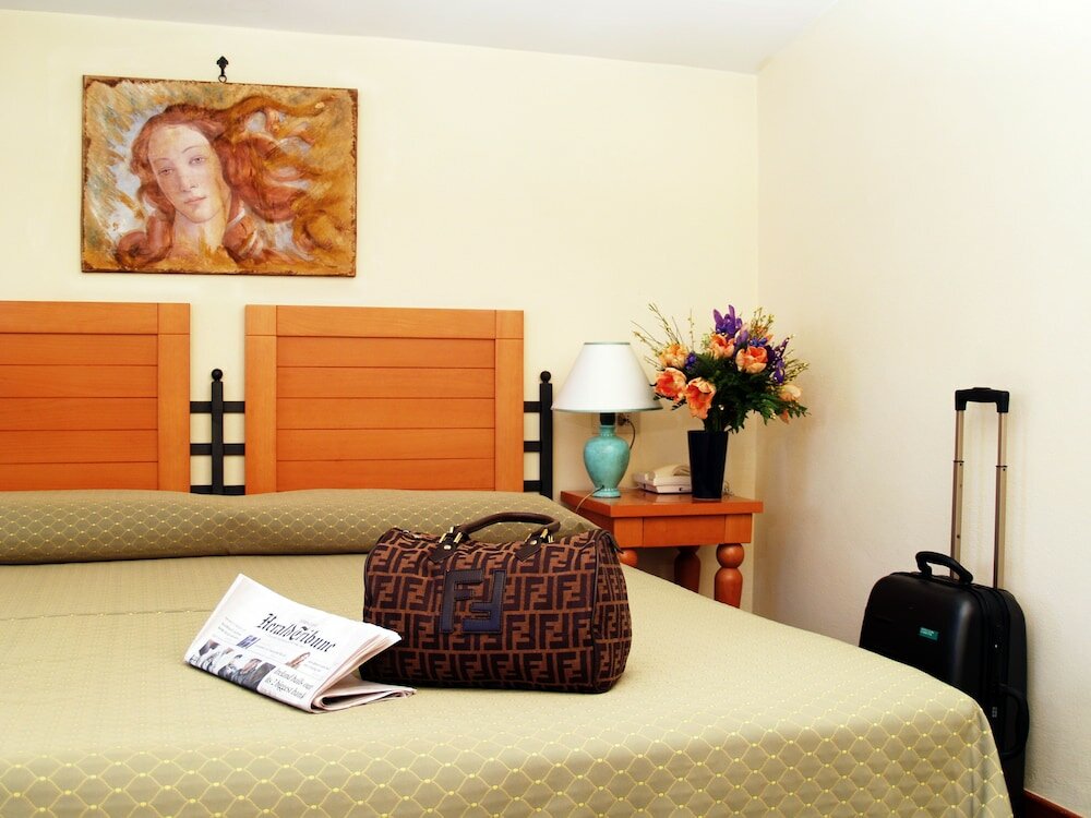 Фото Hotel Botticelli