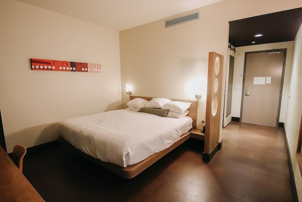 Фото CityFlatsHotel - Grand Rapids, Ascend Hotel Collection