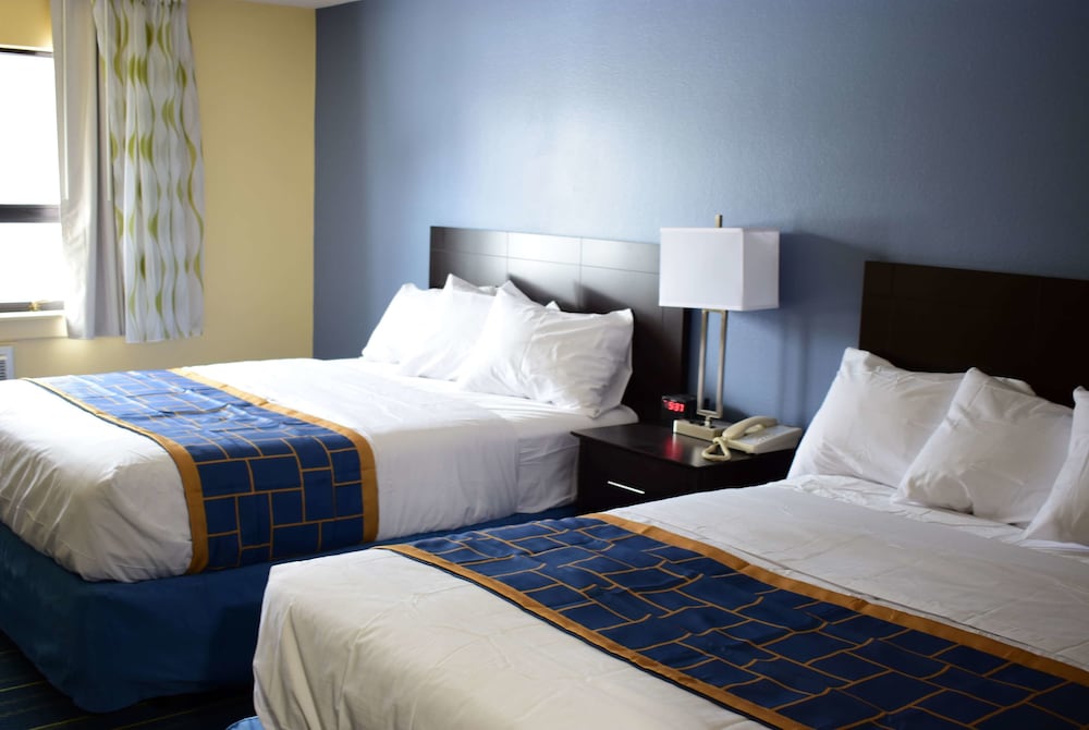 Фото Days Inn by Wyndham Augusta