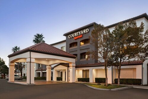 Гостиница Courtyard Palmdale в Палмдэйле