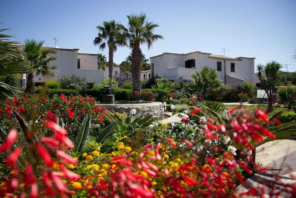 Фото Case Vacanza Torre Lupa