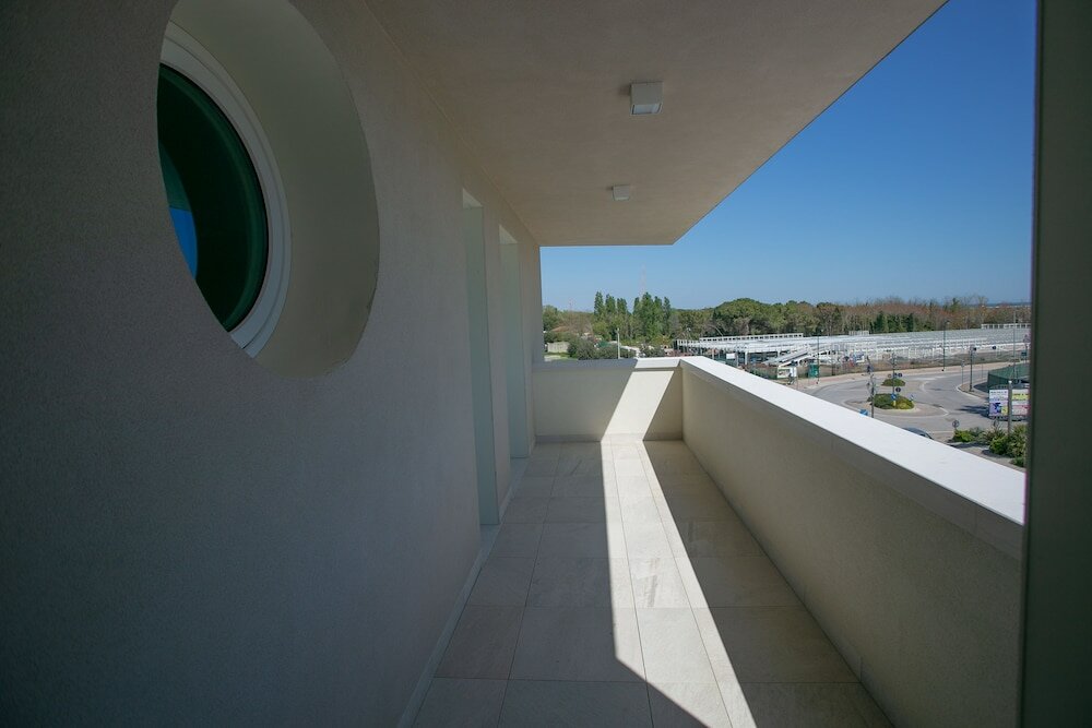 Фото Mosella Suite Hotel