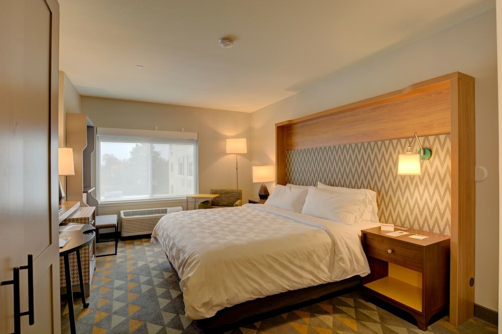 Фото Holiday Inn Salem, an Ihg Hotel