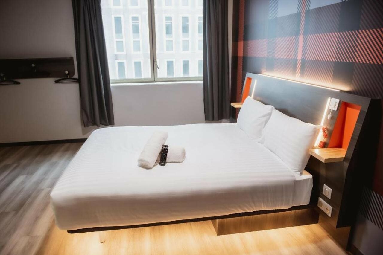 Фото EasyHotel Paris Nord Aubervilliers