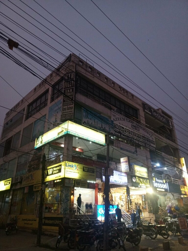 Shopping mall Sheranwala Complex, Lahore, photo