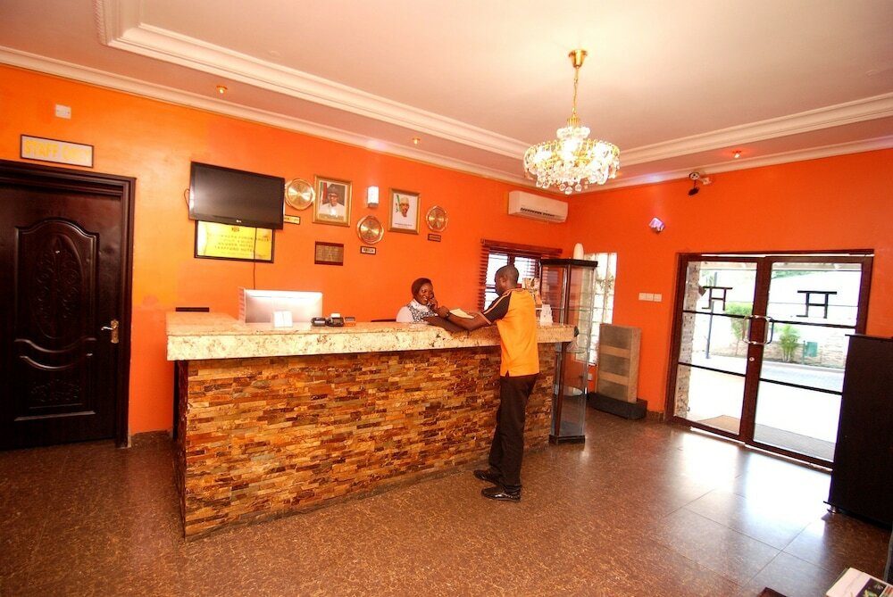 Фото отеля 2