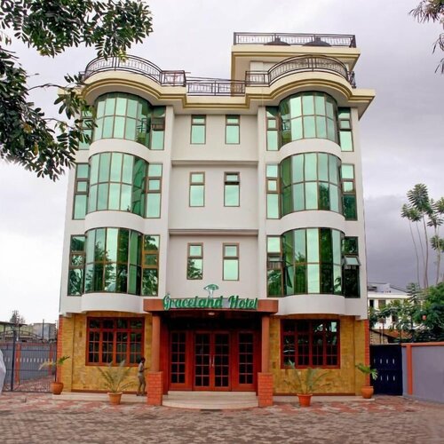Гостиница Graceland Hotel в Аруше