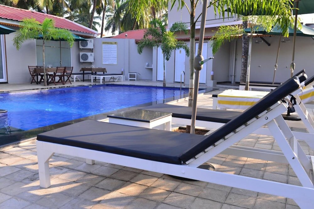 Фото Majestic Beach Comforts