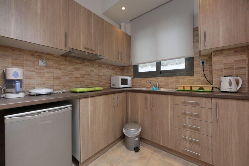 Фото Meni Apartments Hotel