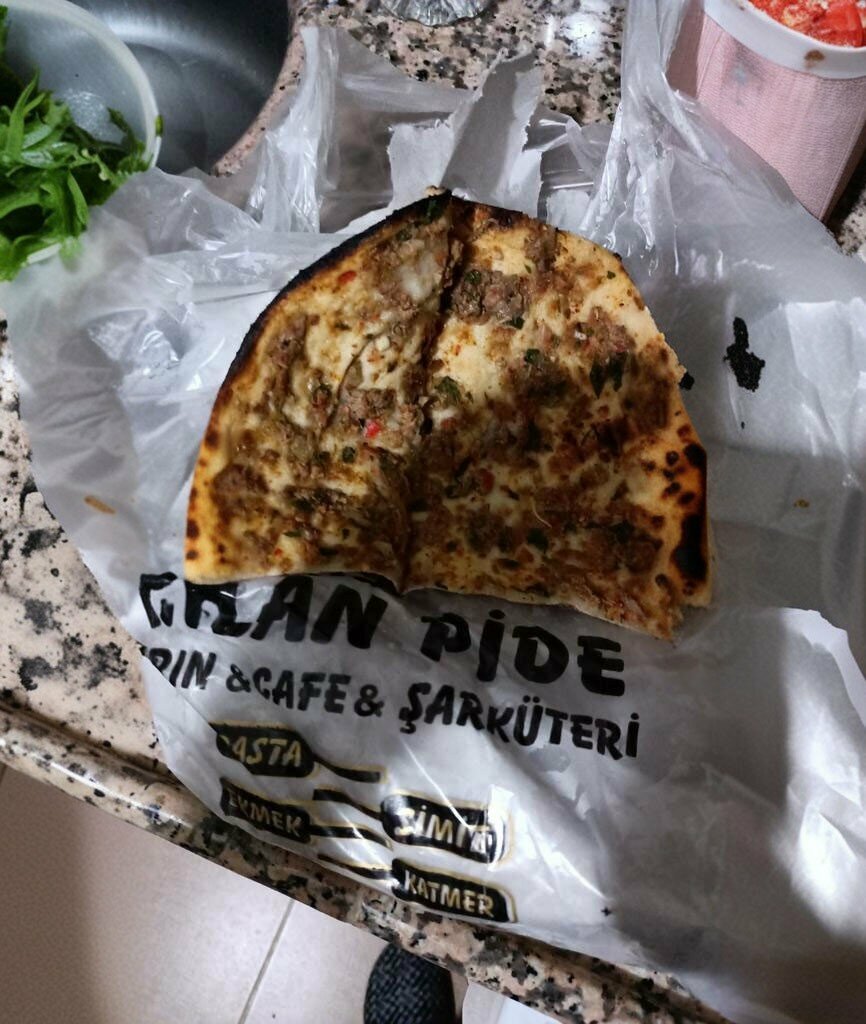 Restaurant Kalan Pide, Aliaga, photo