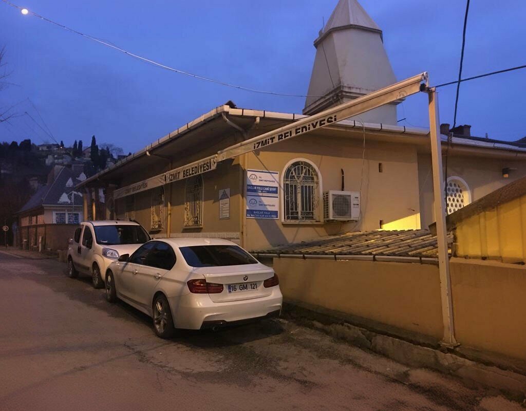 Mosque Baglaryolu Mosque, Izmit, photo