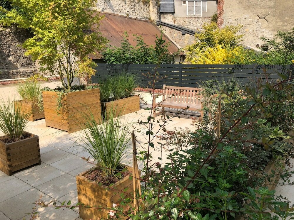 Фото La Maison Deugene Apparthotel Centre Historique