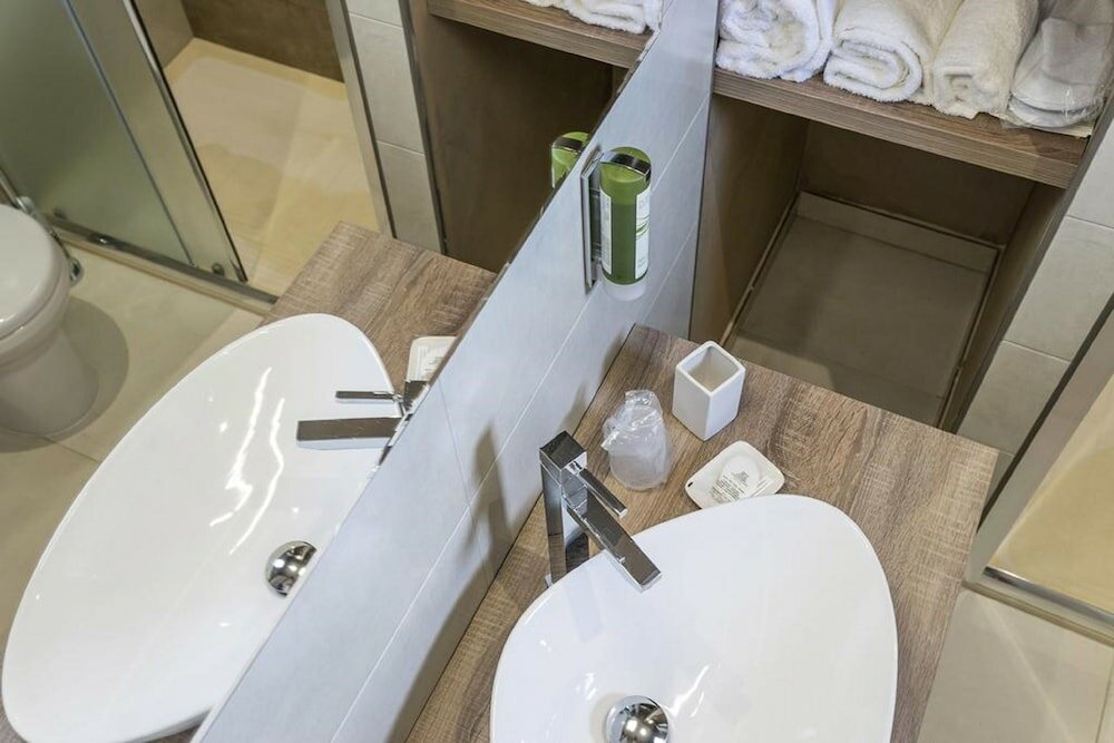 Фото ViaMonti Hotel