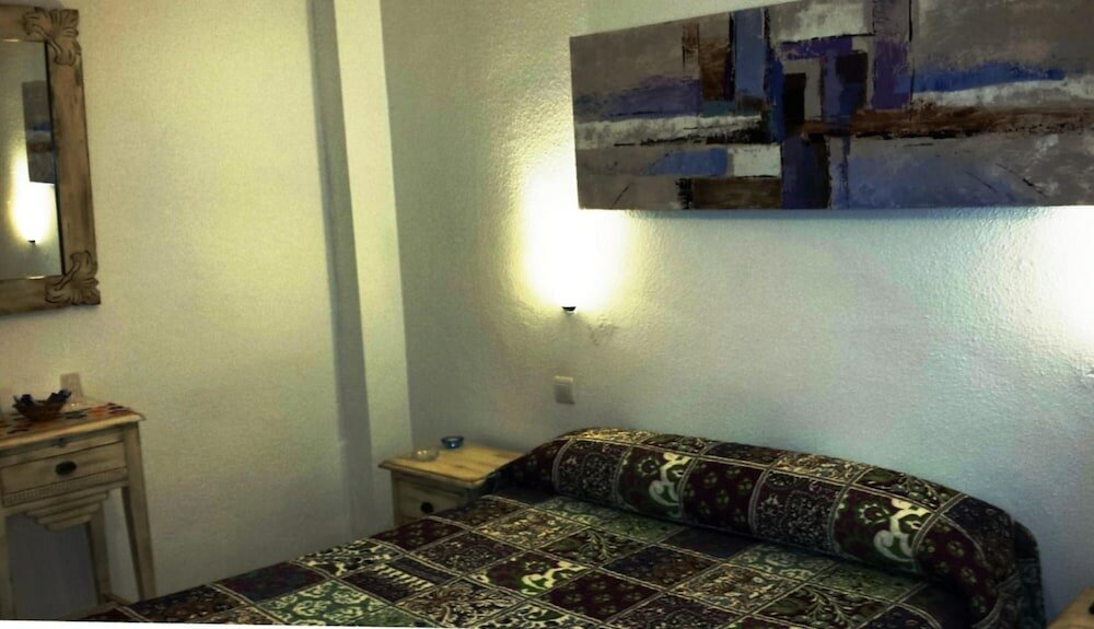 Фото Hostal Tres Soles