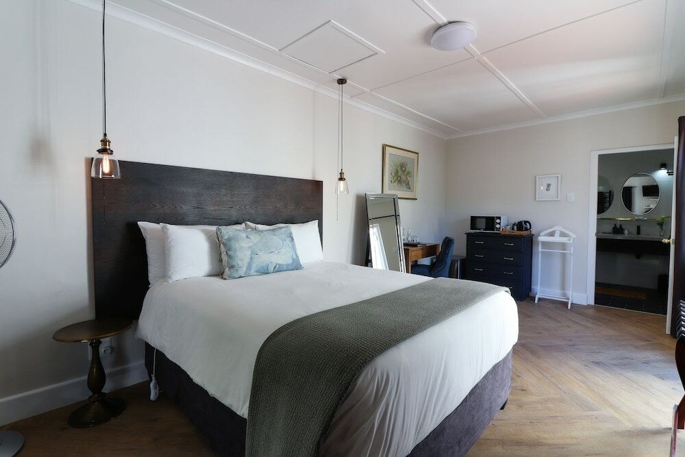 Фото Whispering Oaks