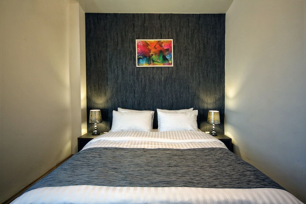 Фото Continental Hotel