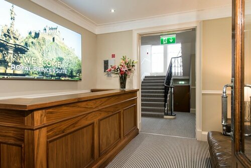 Апартаменты Royal Princes Suites в Эдинбурге
