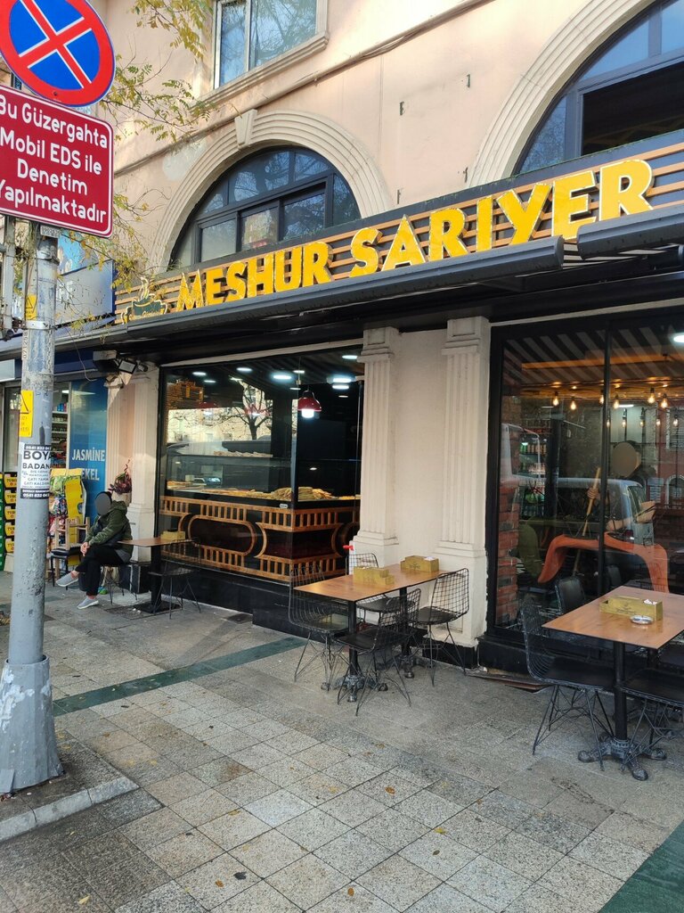 Cafe The famous Sariyer Pastry Shop, Istanbul, photo