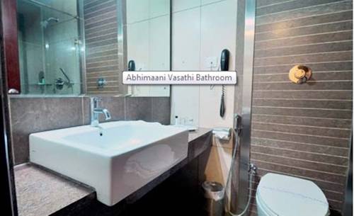 Фото Hotel Abhimaani Vasathi